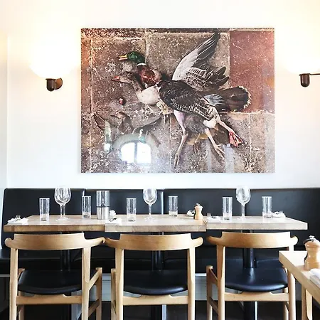 Dragsholm Slot מלון