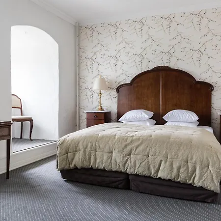Dragsholm Slot Hotel 4*